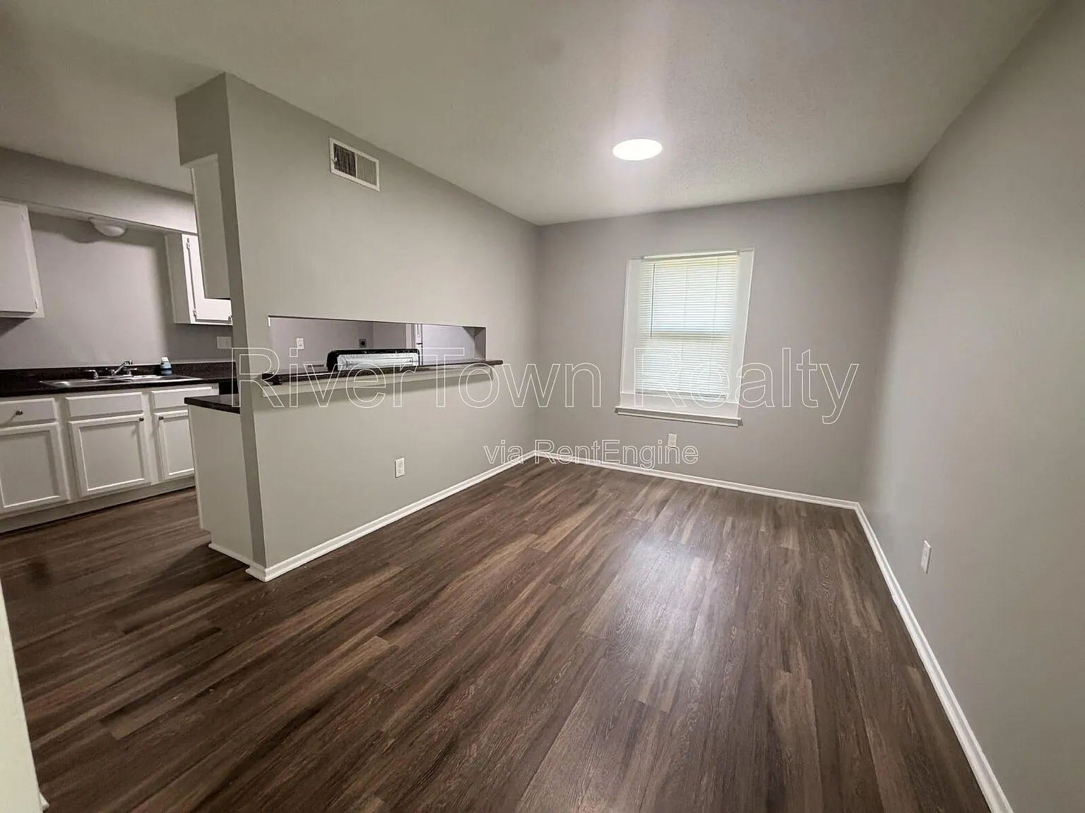 4 bed, 2.0 bath, 1085 sqft, $1,195 — Photo 3