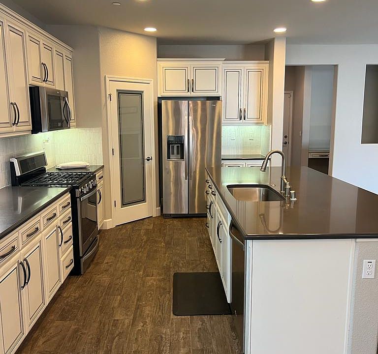 1st image of 522 Mandevilla Dr