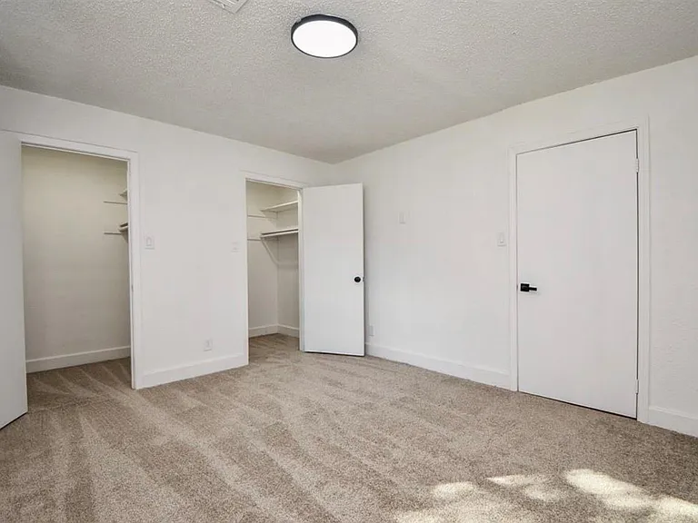 6834 Saint Augustine St — Photo 13