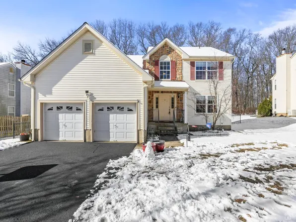 12 Carrie Dr, Old Bridge, NJ 08857