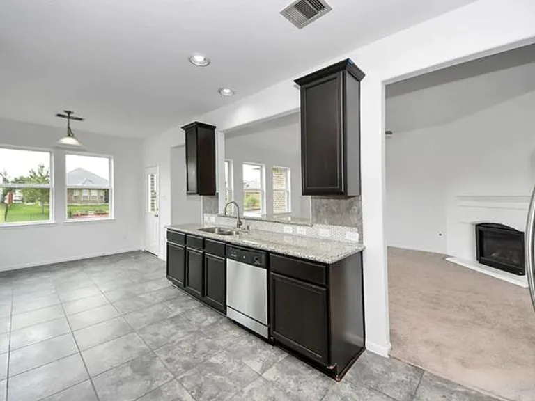 3727 Varna Ct — Photo 25