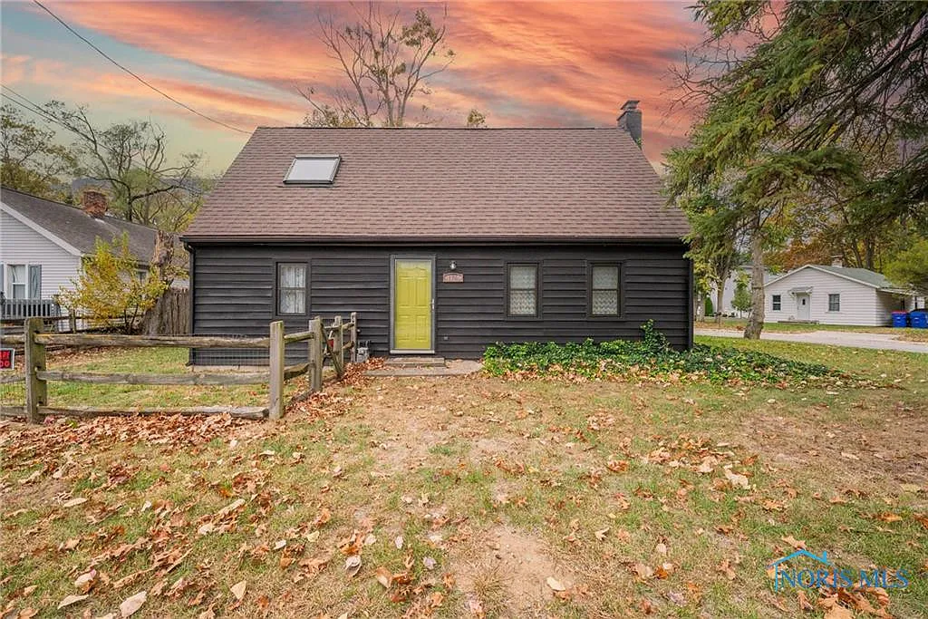 1124 Clarion Ave photo 1