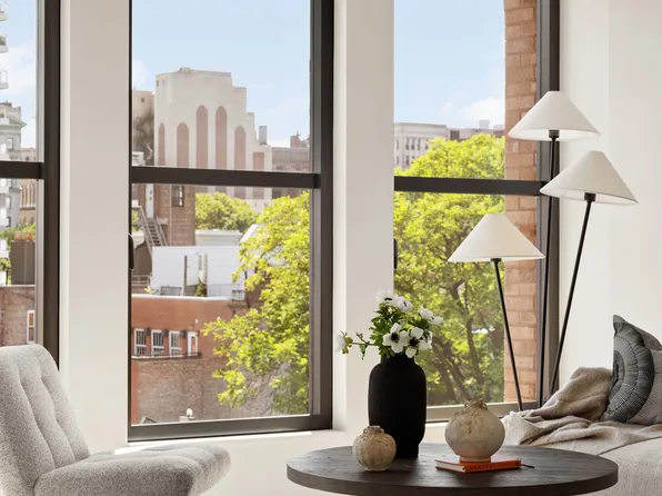 181 Macdougal Street image 3 of 24