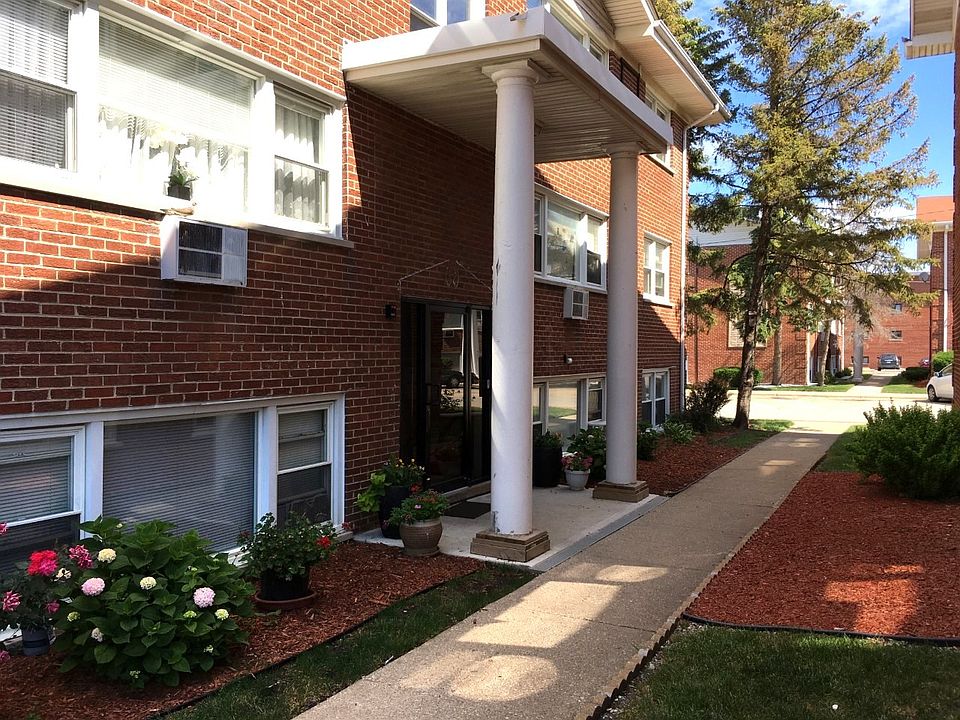1st image of 10145 Hartford Ct APT 3C