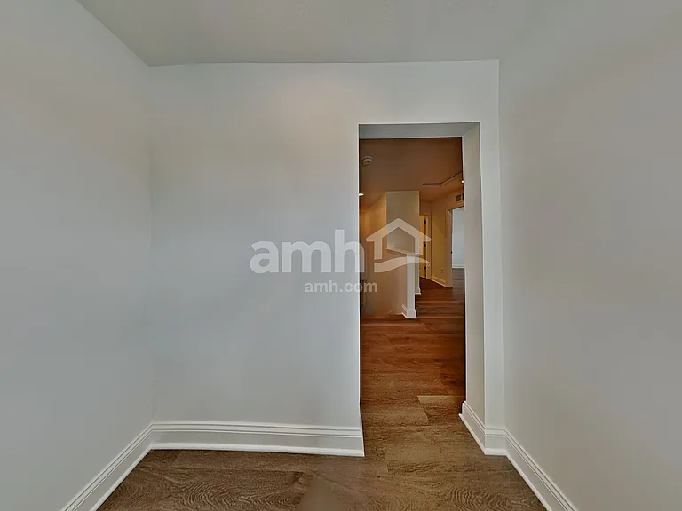 1373 Park Pl S — Photo 8