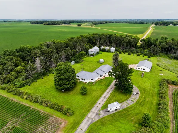 3876 230th St, Montevideo, MN 56265