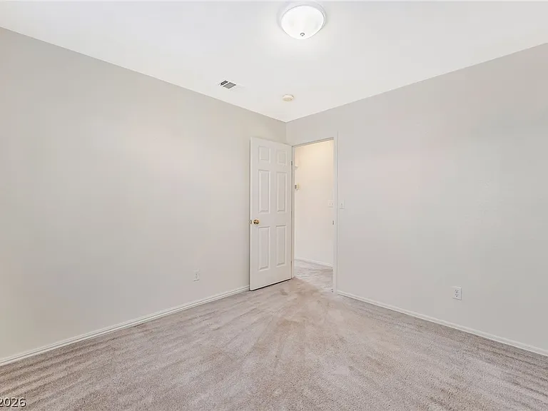 9888 Sparrow Ridge Ave — Photo 32