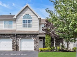 13 Thistledown St, Tinton Falls, NJ