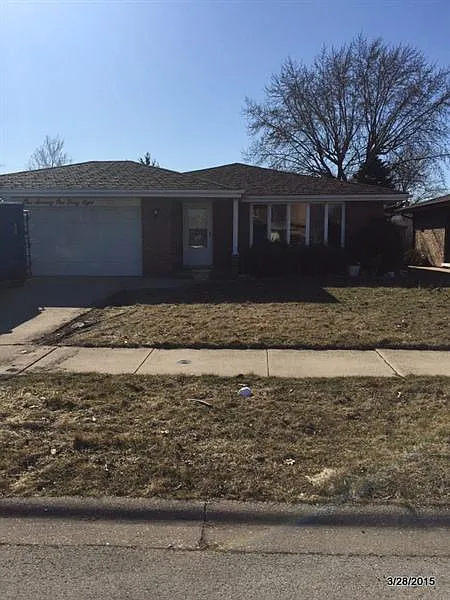 17148 Williams St photo 1