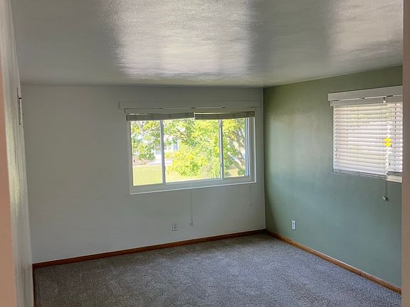3rd image of 5080 N 127th St #2