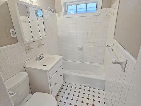 5th image of 1309 13th St E #E