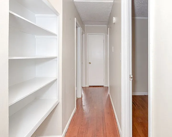 2919 Criswell Ave — Photo 5