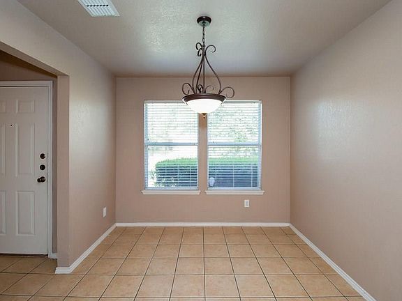 5th image of 2808 Cliffview Dr