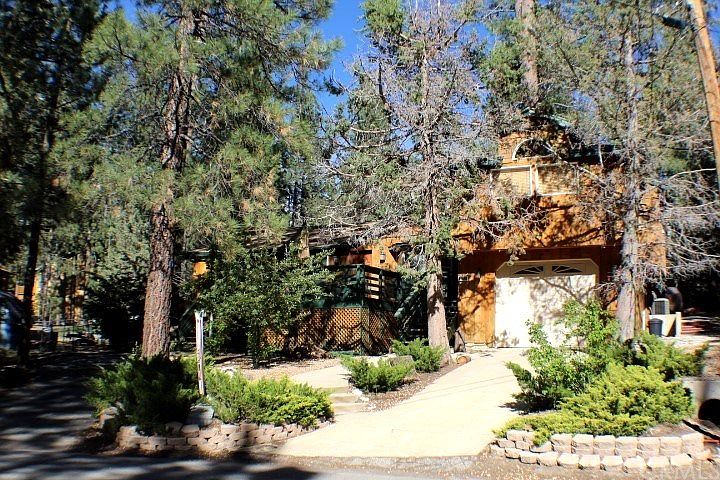 1st image of 421 Crystal Ct