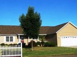 6220 Arnies Dr, Nashport, OH 43830