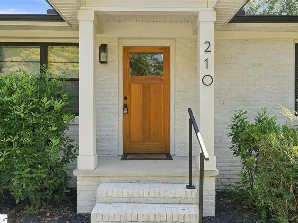 210 Woodfield Ave, Fountain Inn, SC 29644