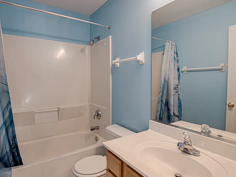 2464 Blue Spruce Ln — Photo 15