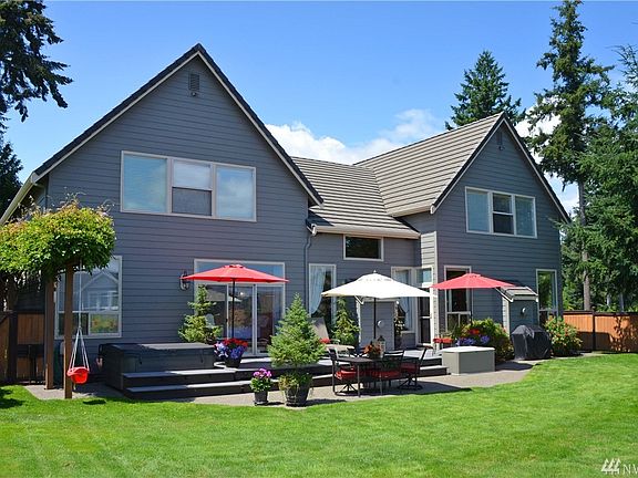 2nd image of 601 25th Ave NW