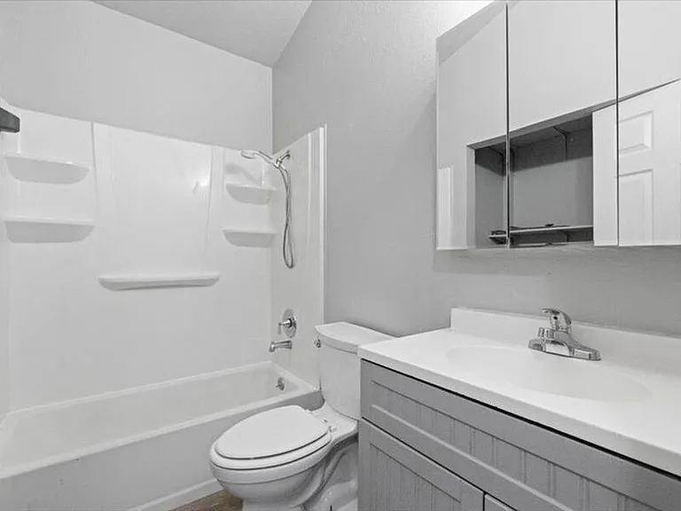 4109 W Kennewick Ave #B — Photo 7