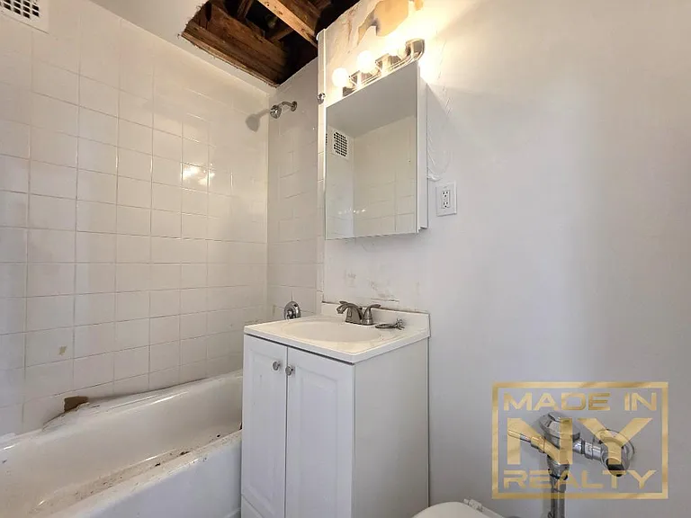 1625 Rockaway Pkwy #6Z — Photo 6