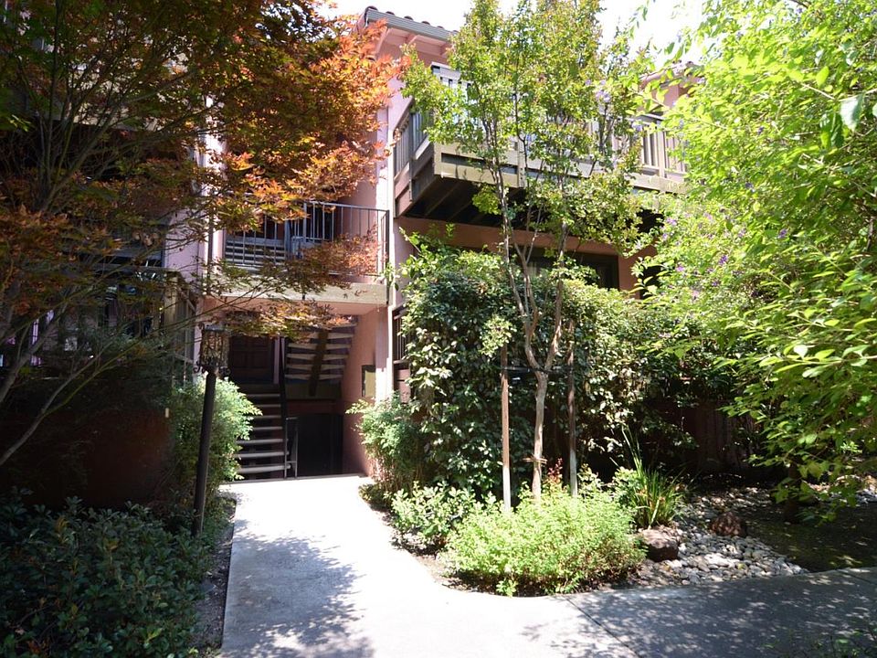 1st image of 212 Race St #212