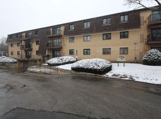 3239 S 58th St UNIT 113, Milwaukee, WI