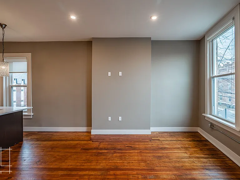 245 King Ave — Photo 10