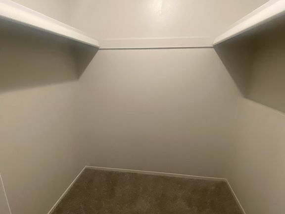 Walk in closet