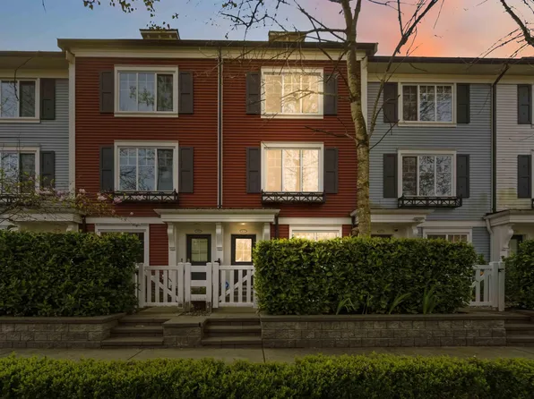2655 Bedford St #4032, Pt Coquitlam, BC V3C 0B8