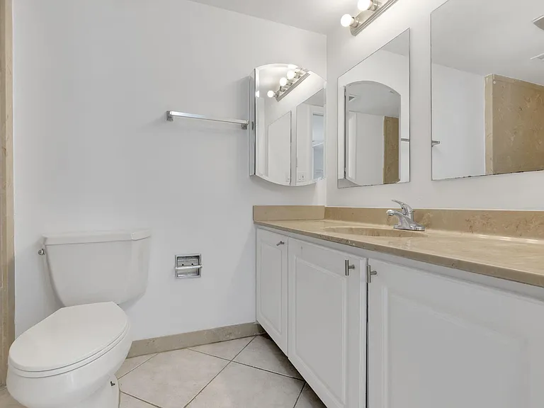 750 N Ocean Blvd #1904 — Photo 22