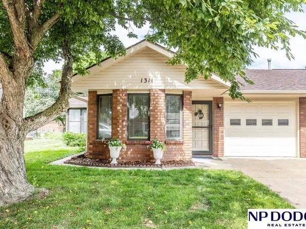 1311 Silver Ridge Rd #52, Lincoln, NE 68510