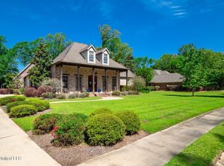 106 Oakridge Trl, Flowood, MS 39232