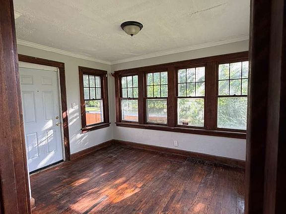 2nd image of 72 Harriman Ave #1