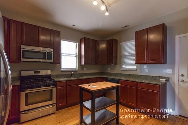 1st image of 3027 N Clybourn Ave #2