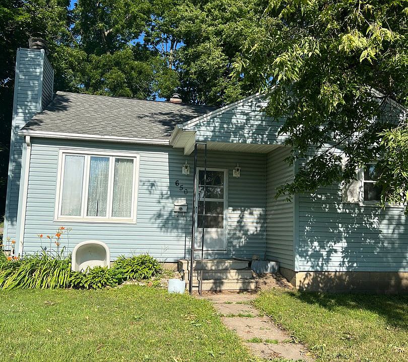 1st image of 650 Maxwell St