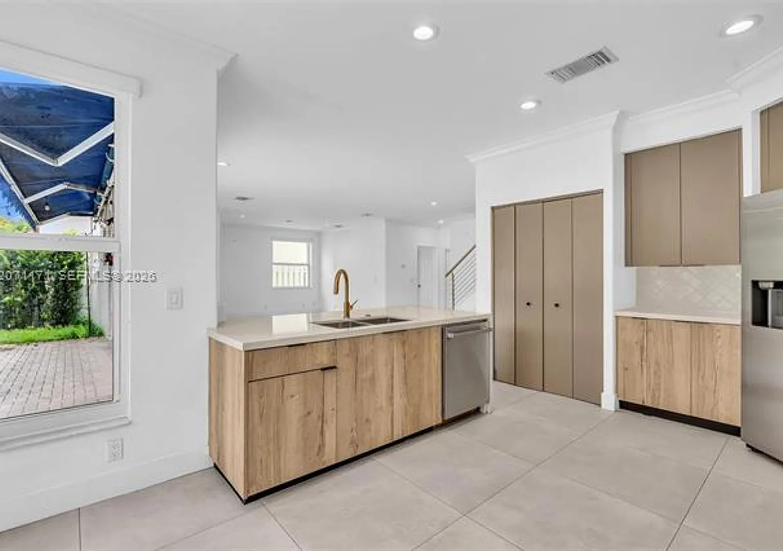 3433 SW 52nd Ct # 0, Hollywood, FL 33023 — Photo 1