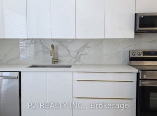 25 Gosford Blvd #22, Toronto, ON M3N 2G7