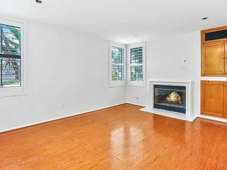 12944 Maxwell Dr — Photo 10