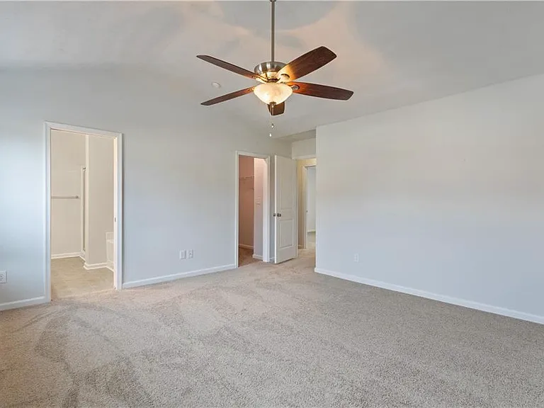 60 Manilla Ln — Photo 20