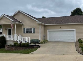 1009 Redwood Ln, Streetsboro, OH