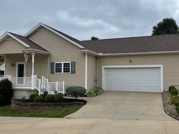 1009 Redwood Ln, Streetsboro, OH 44241