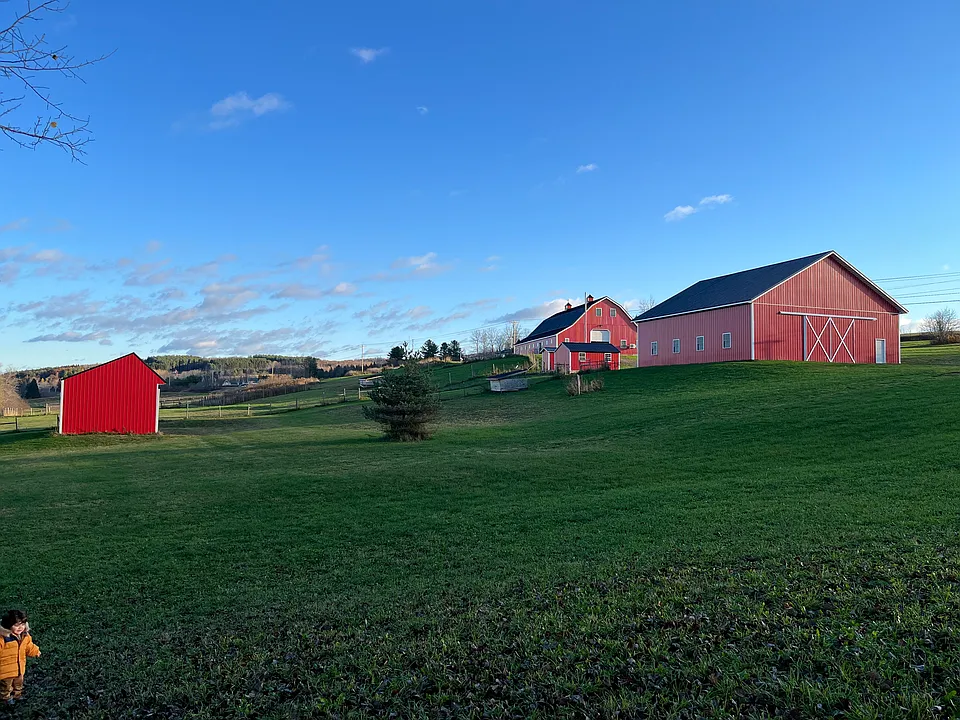 76 Parkhurst Siding Rd