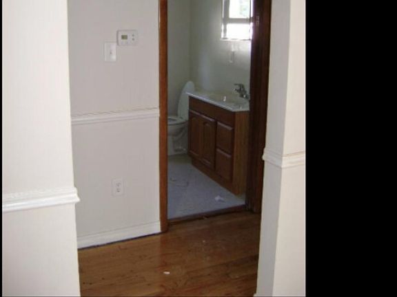 3rd image of 16040 Woodlawn West Ave
