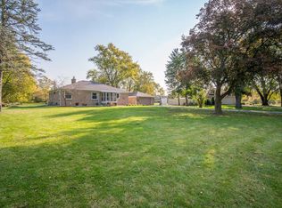 3088 S Waukesha Rd, West Allis, WI 53227