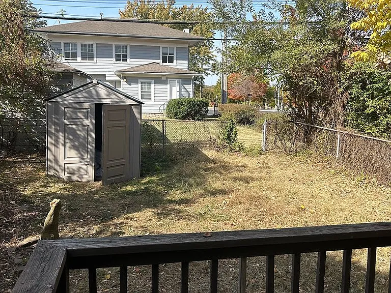 5300 Harrison St — Photo 15