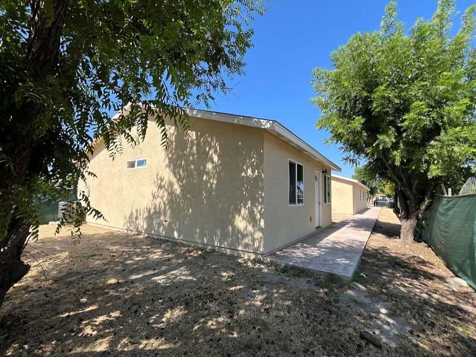 1st image of 547 Cabrera Ave #B