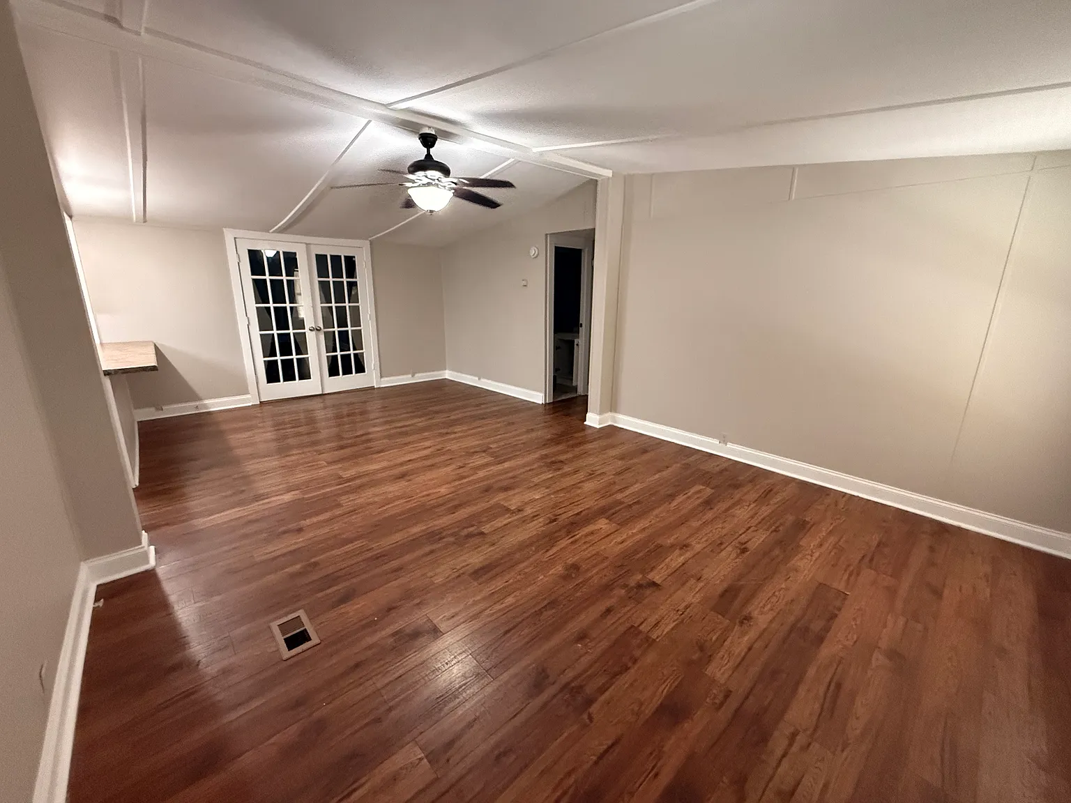 4 bed, 1800 sqft, $2,300 — Photo 4