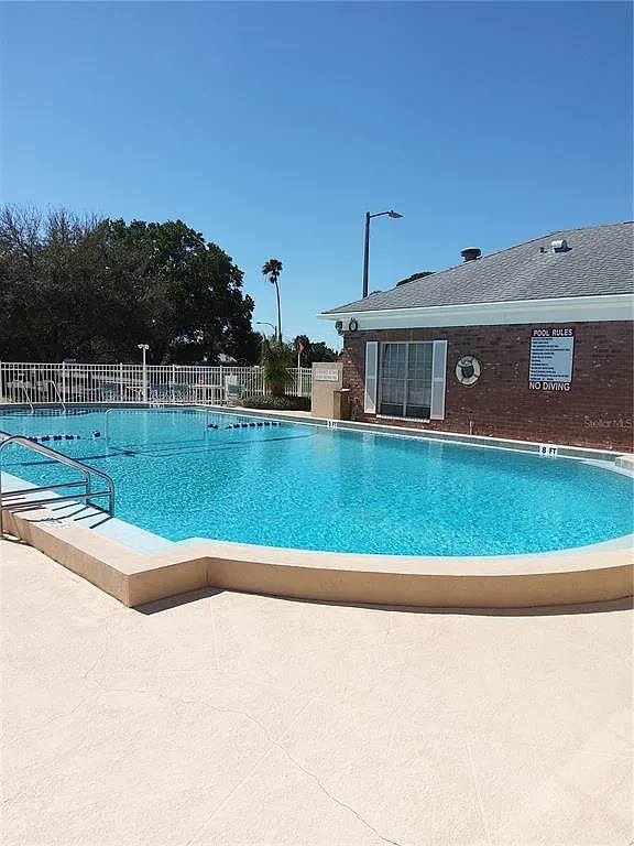 2 bed, 2.0 bath, 1075 sqft, $1,800 — Photo 3