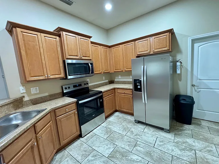 6074 Serene Pl — Photo 4
