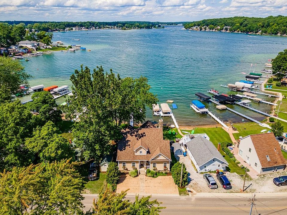 3546 N Bay View Rd, Angola, IN 46703 Zillow